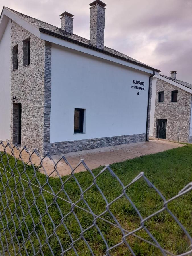Sleeping Portomarin 1 Ξενοδοχείο Εξωτερικό φωτογραφία